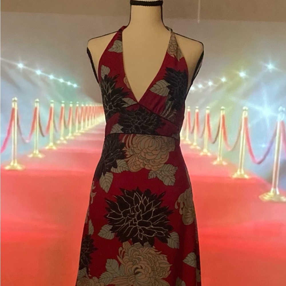 Forever 21 Red and Black Floral Backless Dress